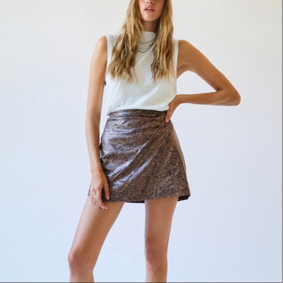Free People Animal Print Faux Wrap Skirt NWT - Picture 2 of 12